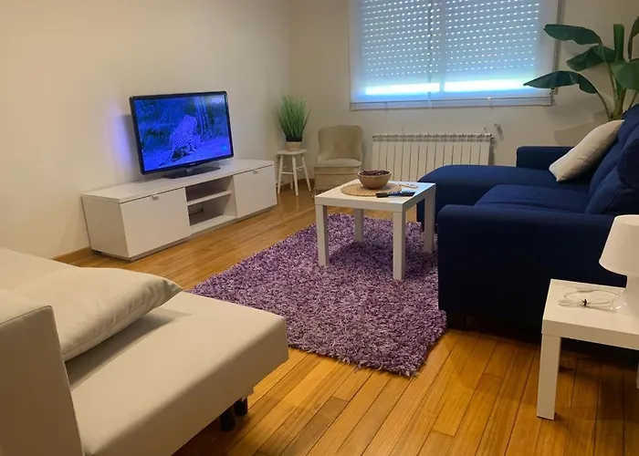 Piso En Xinzo De Limia, Muy Luminoso De 3 Habitaciones